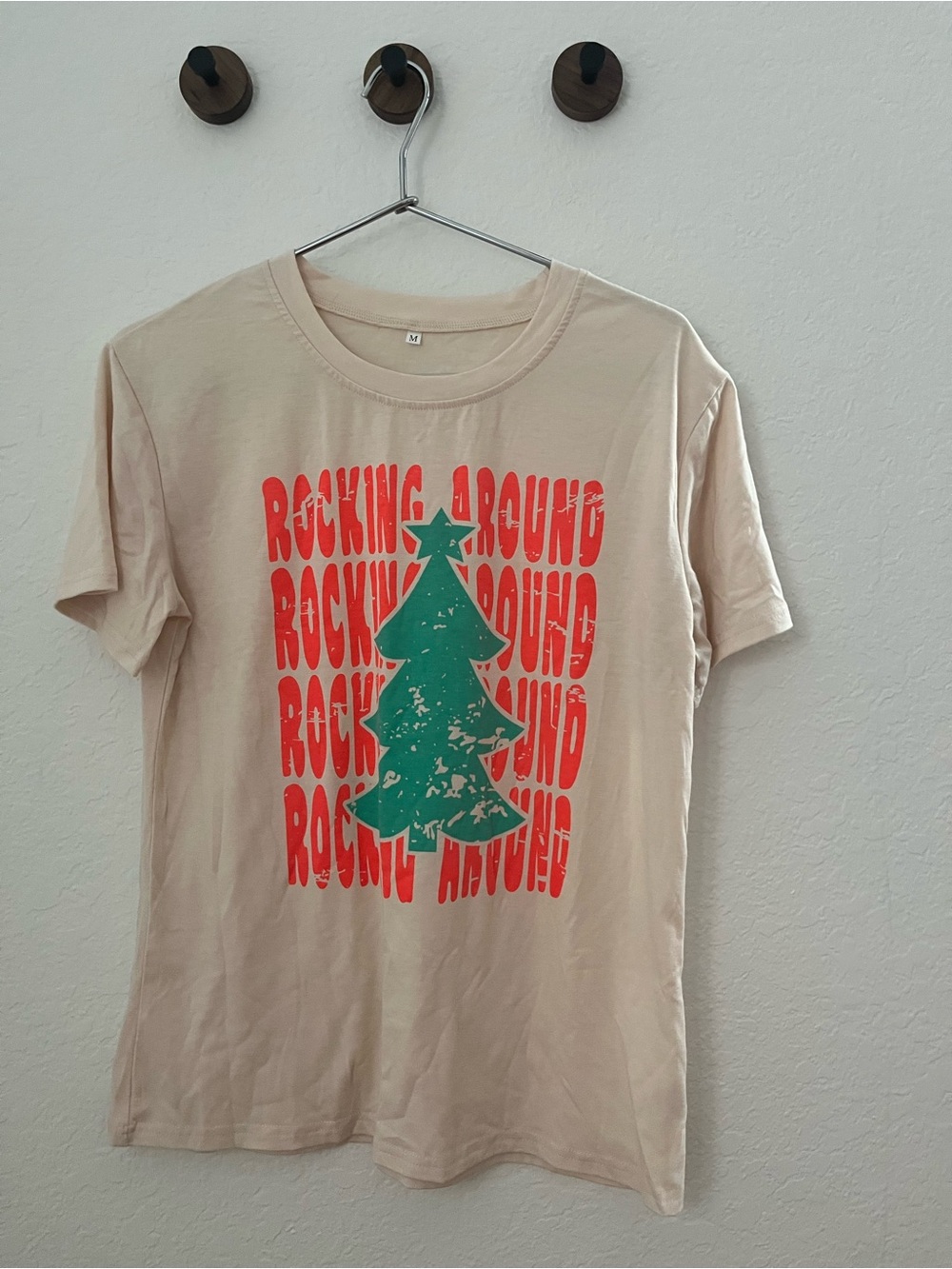 Amazon Beige Short-Sleeve Graphic Tee with Red Text & Green Tree